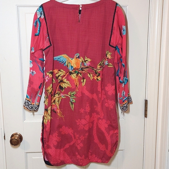 Red cotton parrot-printed kurta swimsuit cover-up with pockets, size S - Picture 3 of 7